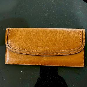Leather coach wallet LIKE NEW
